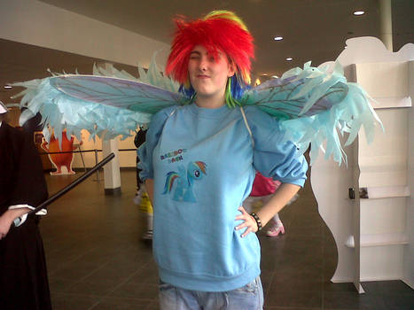 Rainbow Dash Cosplayer :)