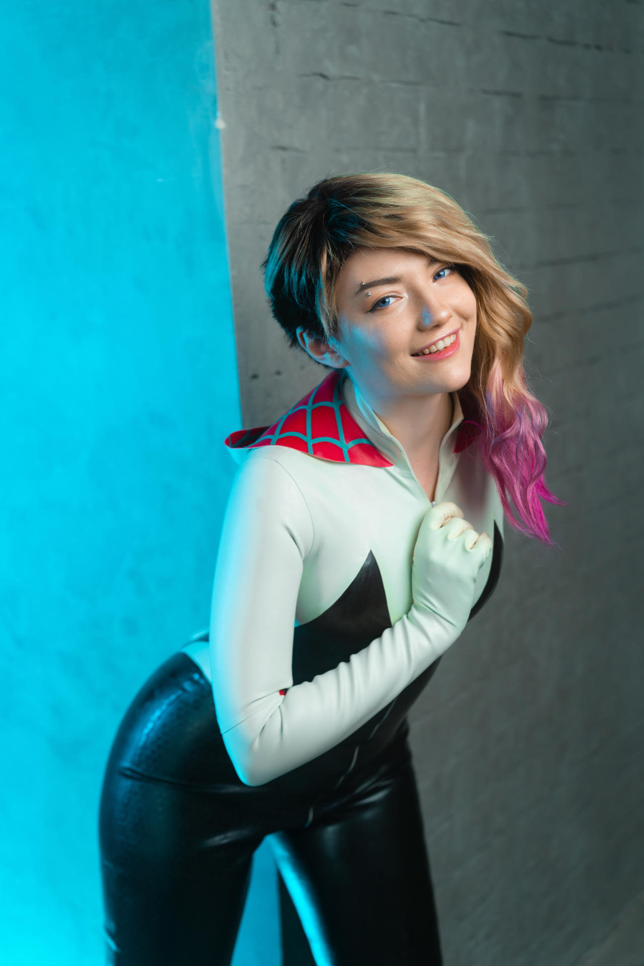 Latex Suit Gwen by CarryKey by CarryKey on DeviantArt
