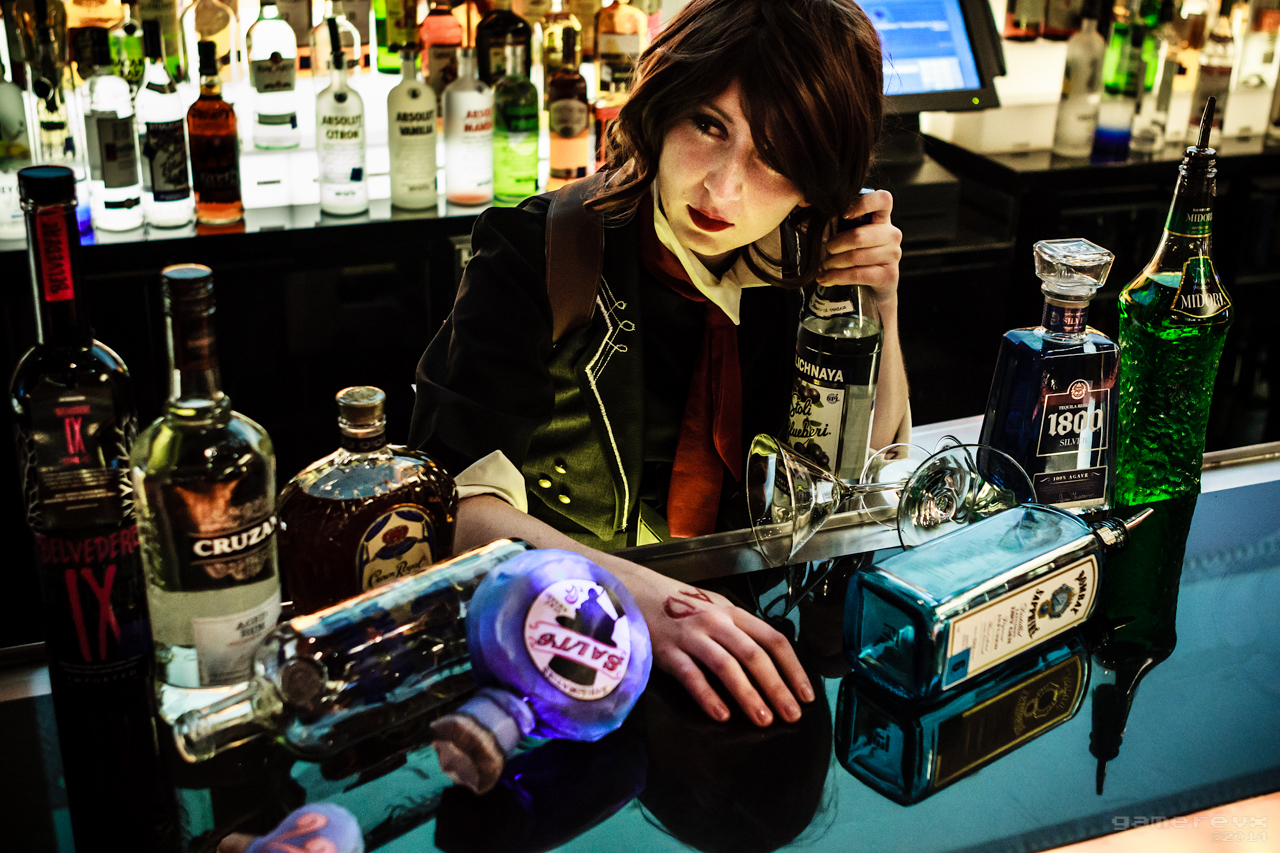 DeWitt at the Bar - BioShock Infinite