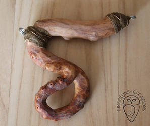 Pendant wooden tentacle