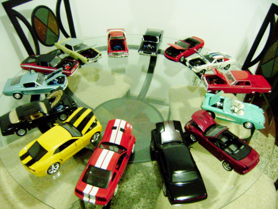 the round table of muscle cars scale 1 18