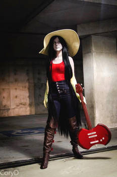 Marceline the Vampire Queen Cosplay 3