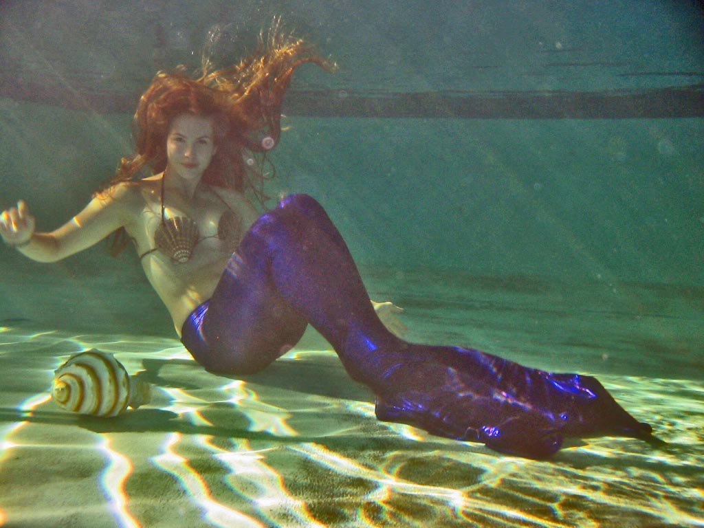 Ariana Mermaid Under Water.