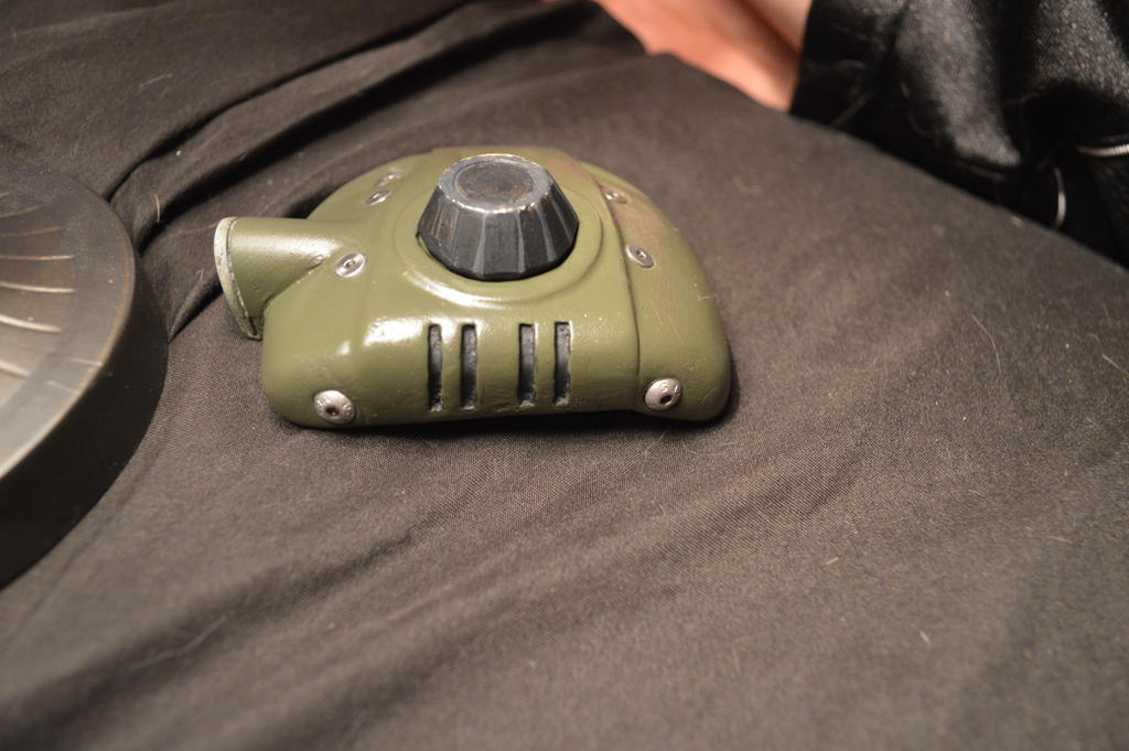 Fallout handplate by Kitlerrr on DeviantArt