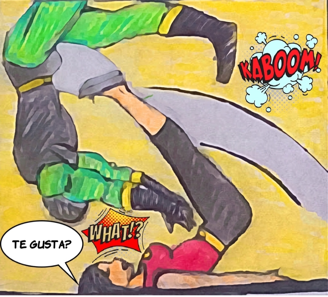 Mas lucha con los pies por super heroinas