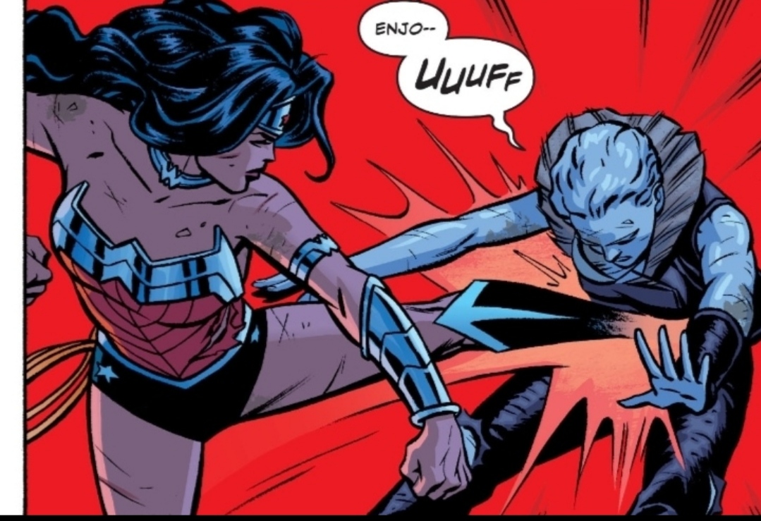 Wonder woman tambien lucha con los pies