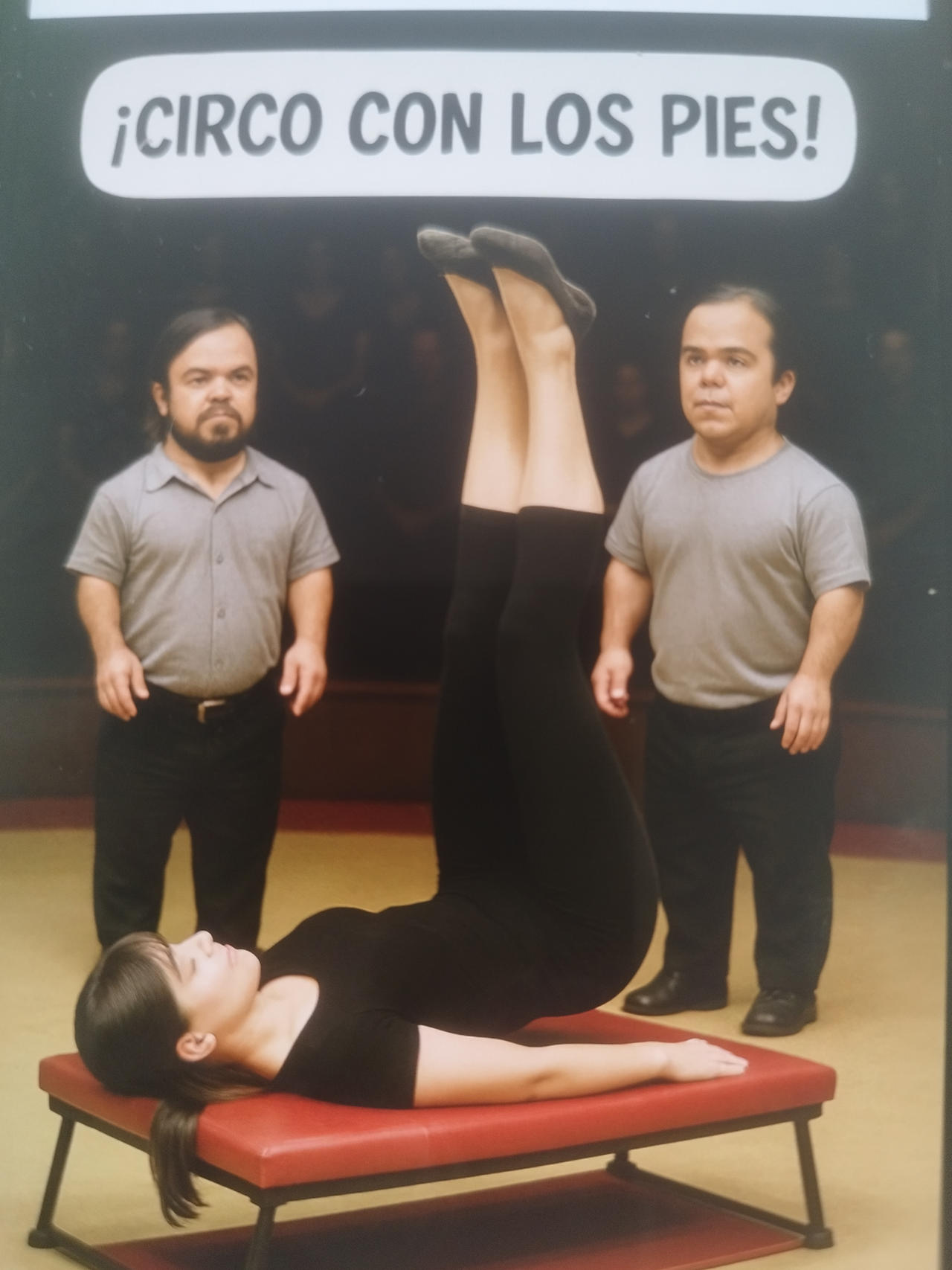 Chica experta acrobata con los pies !!