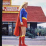 Supergirl luchando con los pies 3