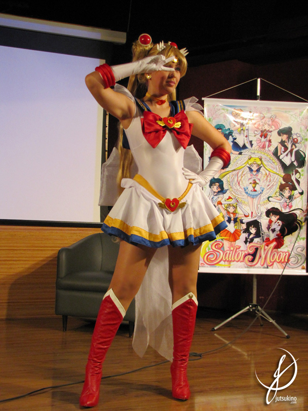 Super Sailor Moon