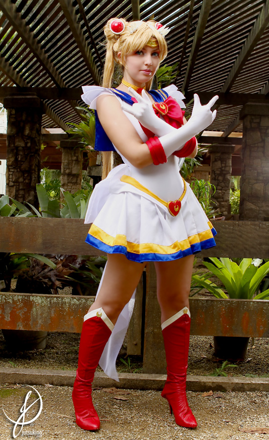 Super Sailor Moon