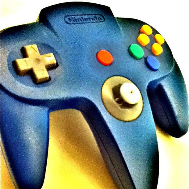 Old Nintendo Controller by afonsocampos99 on DeviantArt