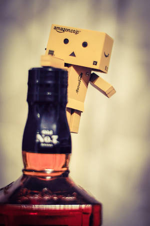 Danbo shares his drink by DaniRDA