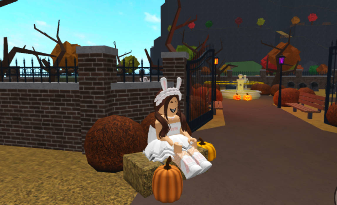 Bloxburg Halloween Thumbnail by 0Skyz on DeviantArt