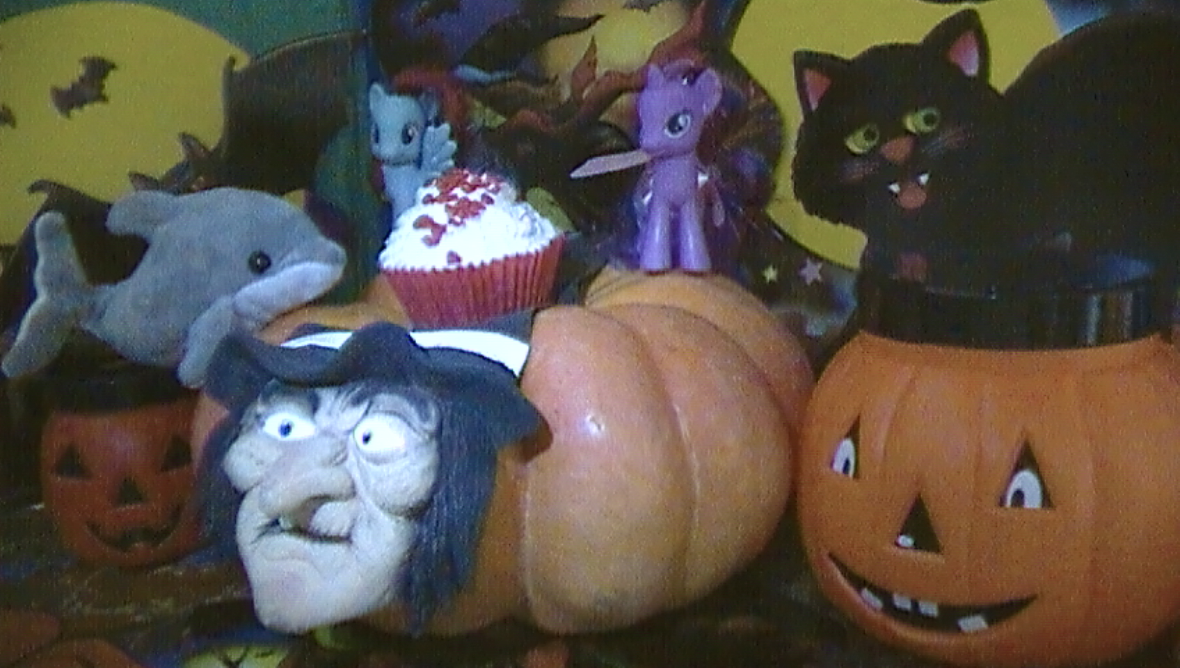 Happy Halloween Cupcake 2