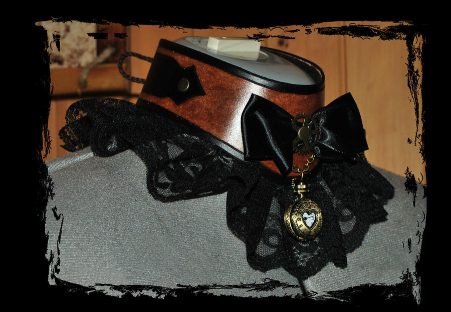 steampunk leather choker side view