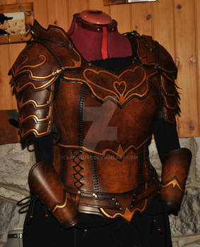 women leather armor