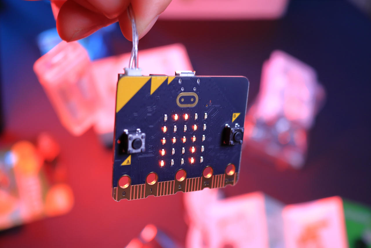The BBC micro:bit, the pocket-sized computer by gabimedia on DeviantArt