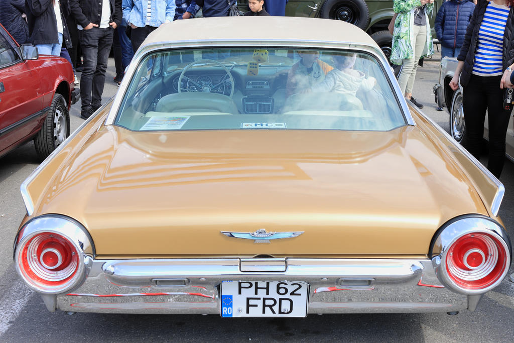 Back view of Ford Thunderbird 1962, Ploiesti