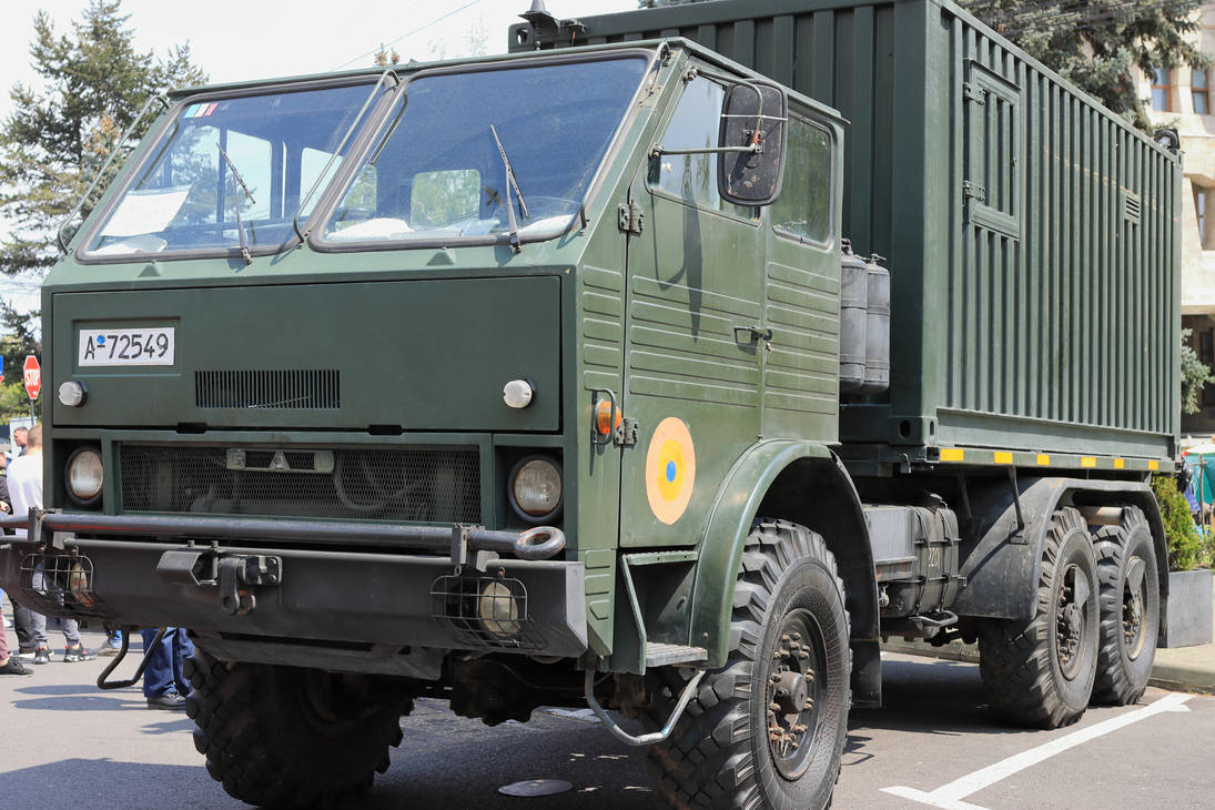 Exhibition of military equipment, Ploiesti