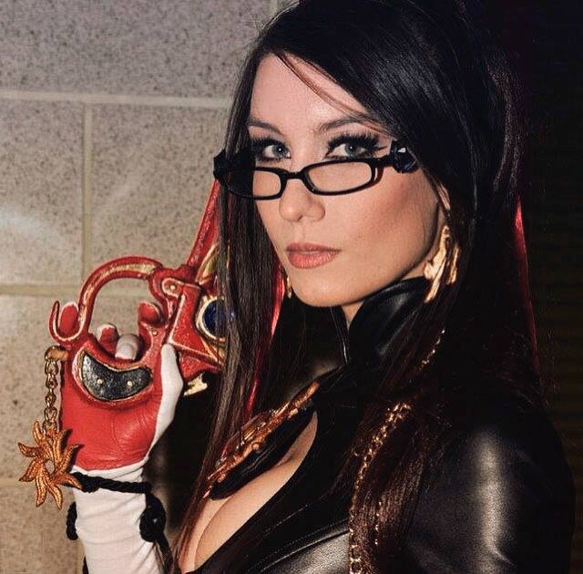 Bayonetta Cosplay Close up