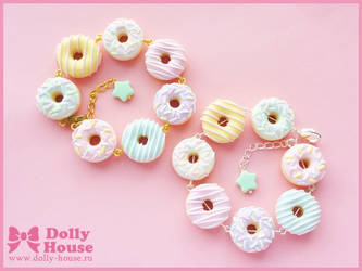 Pastel Donuts Bracelet by Dolly House