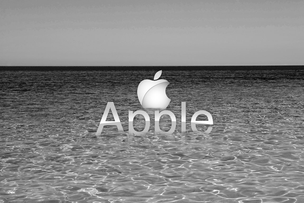 Apple Ocean BW