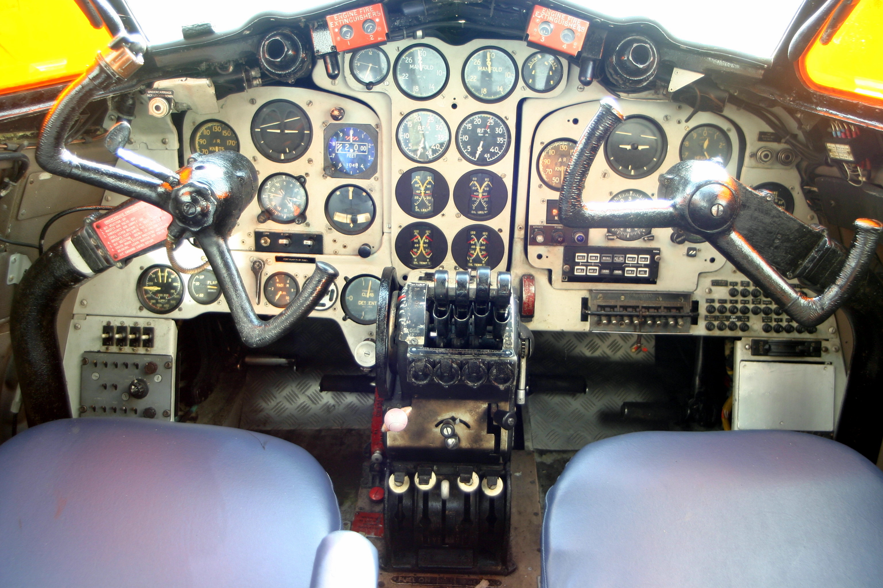 dh heron 2d cockpit view