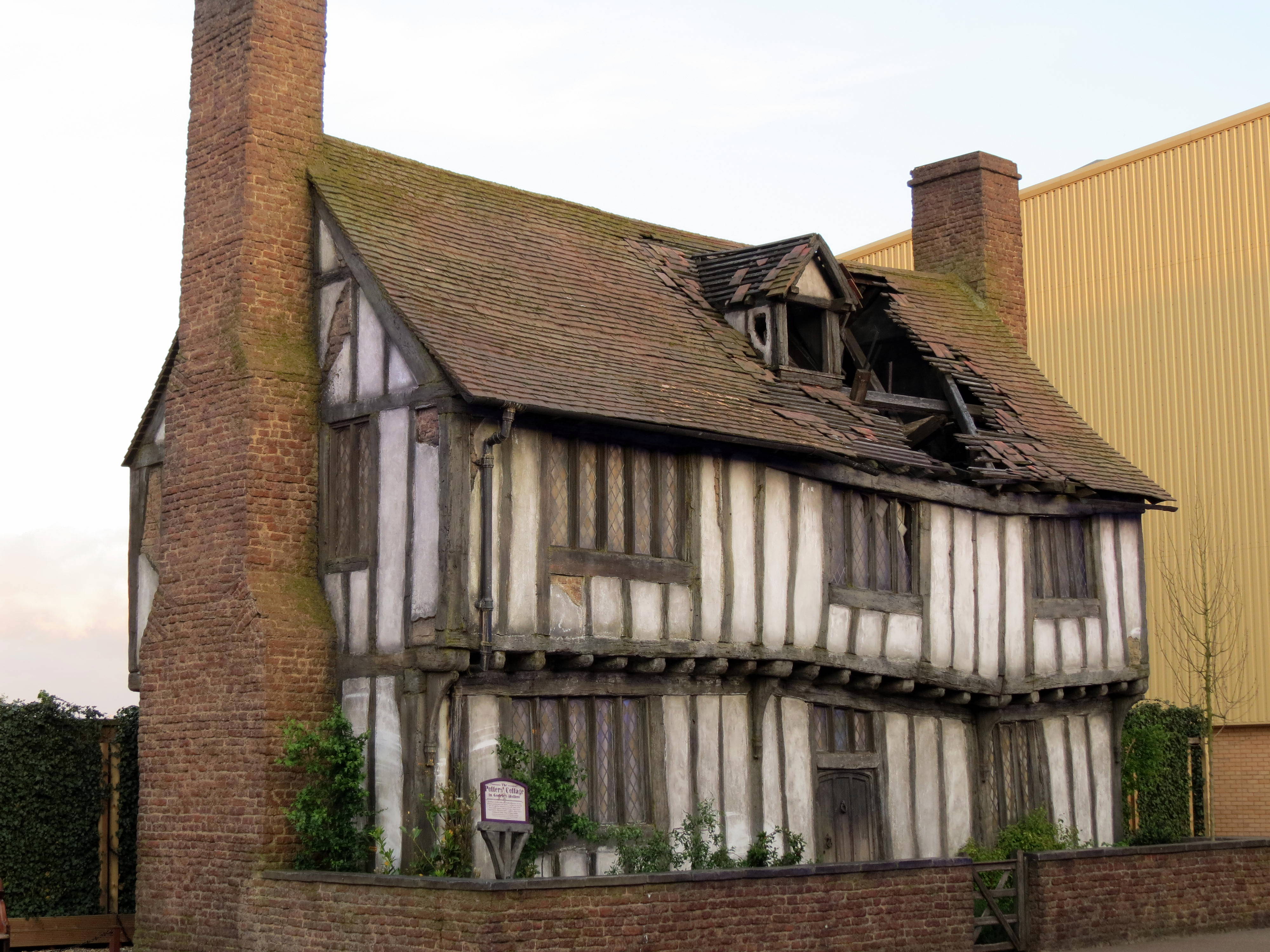 HARRY POTTER studio sets tour , potters cottage