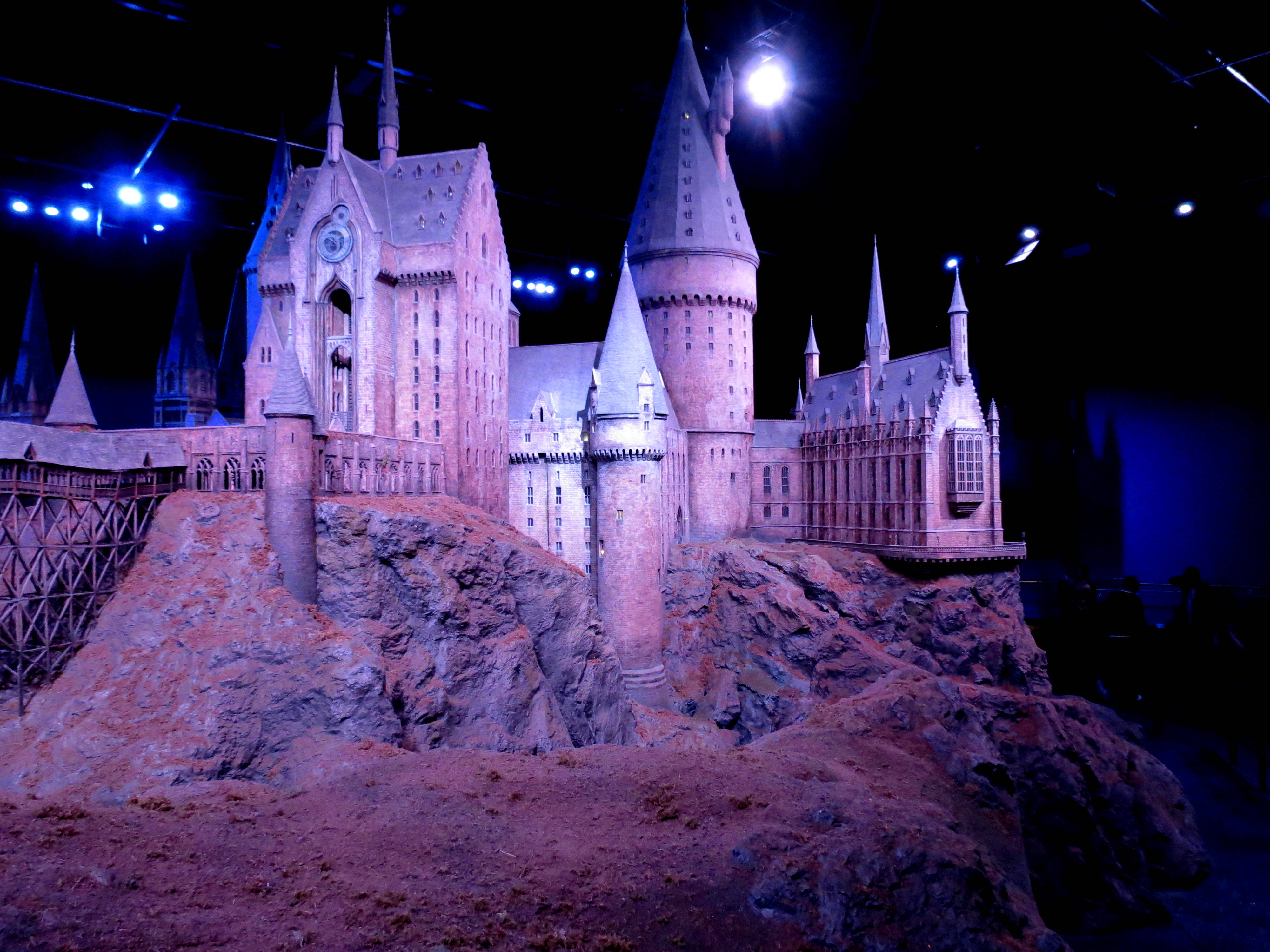 HARRY POTTER studio tour,hogworts castle ,the real