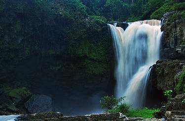 Air terjun Tegenungan