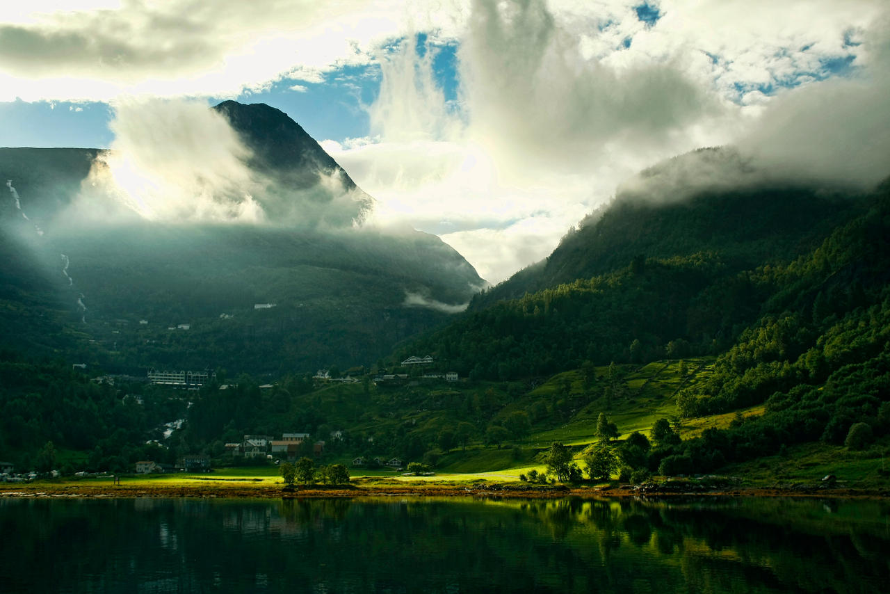 Geirangerfjord by kachahaha