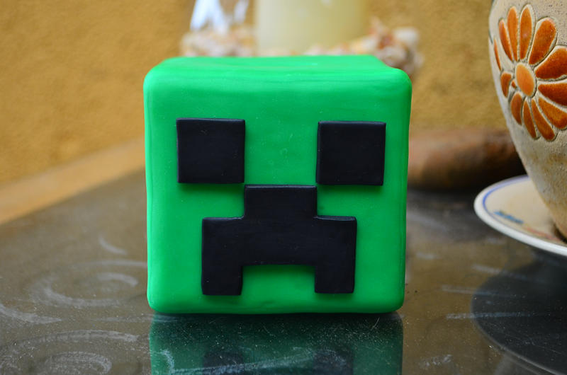 Creeper Piggy Bank Step by step