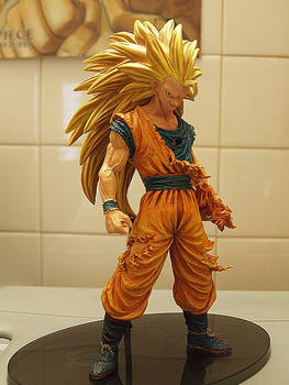 ss3 Goku Banpresto Figure Coliseum