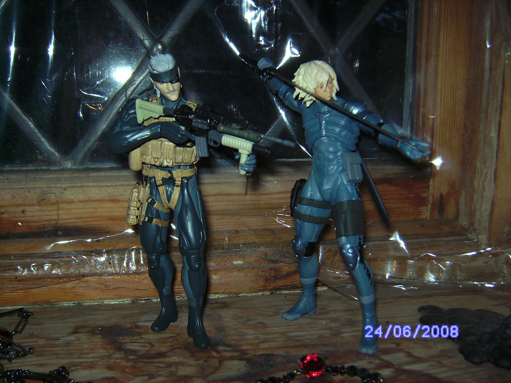 MGS - Snake and Raiden by dreamsofdark on DeviantArt