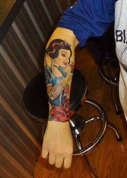 snow white tattoo by artist kevin gordon