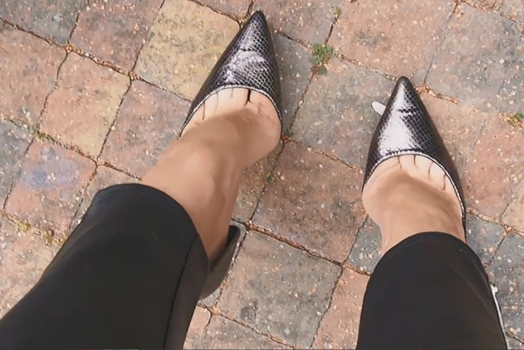 Toe cleavage pumps by lude1 on DeviantArt