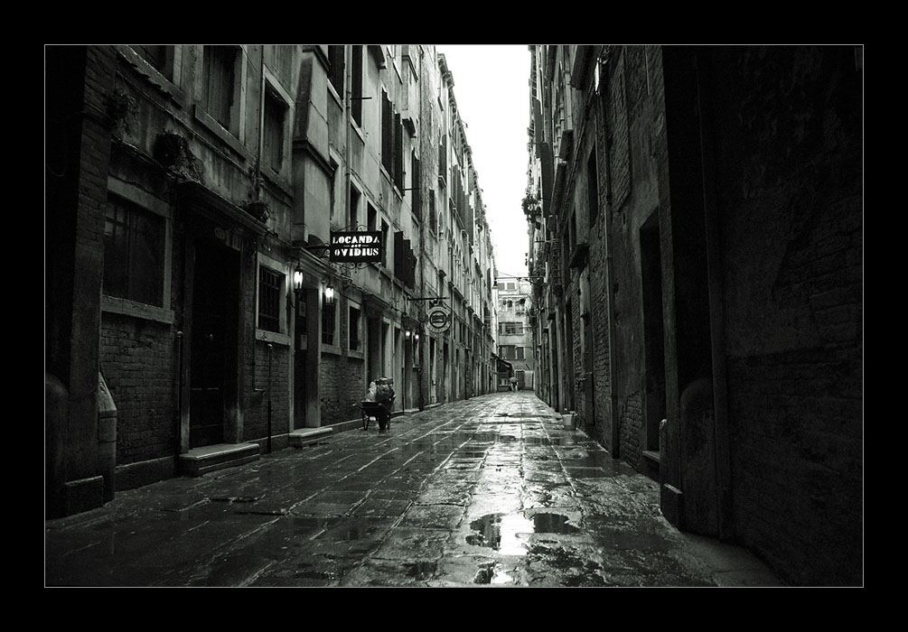 venetian alley