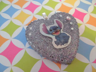 Heart-Shaped Resin Pendant (Stitch)