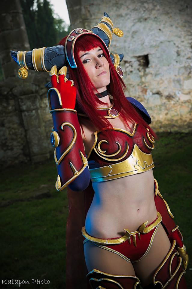 Alexstrasza Cosplay 3 By Bahamut95 On DeviantArt alexstrasza-cosplay-3-by-bahamut95-on-deviantart