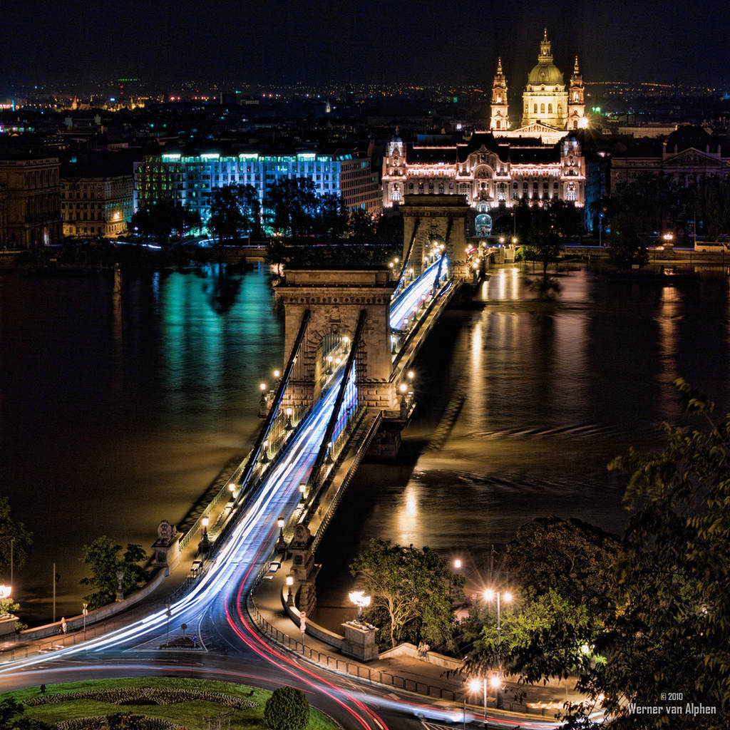 Budapest by Night by WernerEdgar
