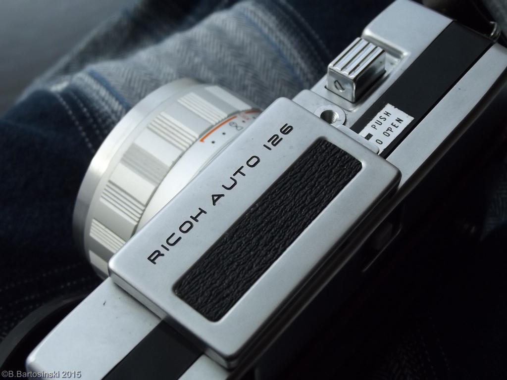 Appareil photo complet Ricoh Auto Half Se2 Size Appareil photo complet Ricoh Auto Half Se2 Size