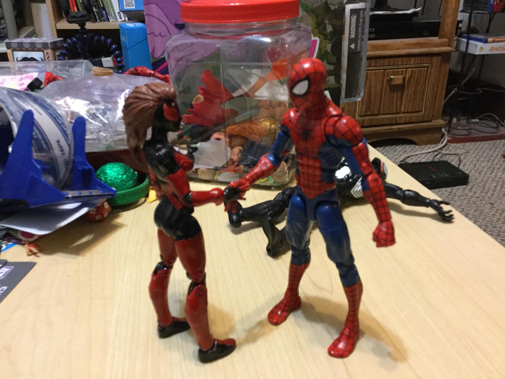 Spiderette vs Venom 10