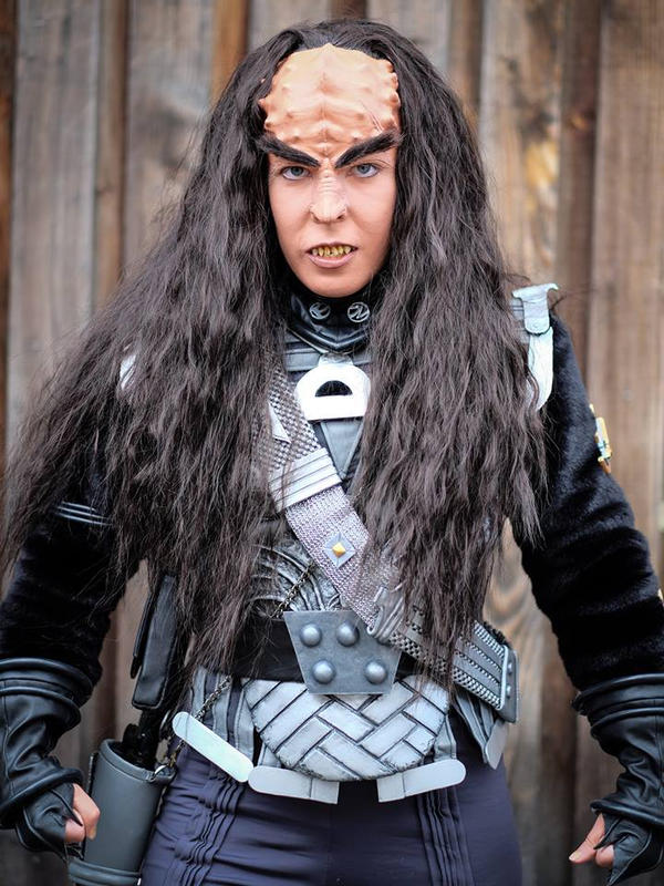 Klingon cosplay by Ravenlordess on DeviantArt