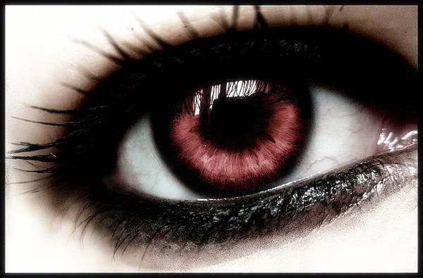 Vampire Eye