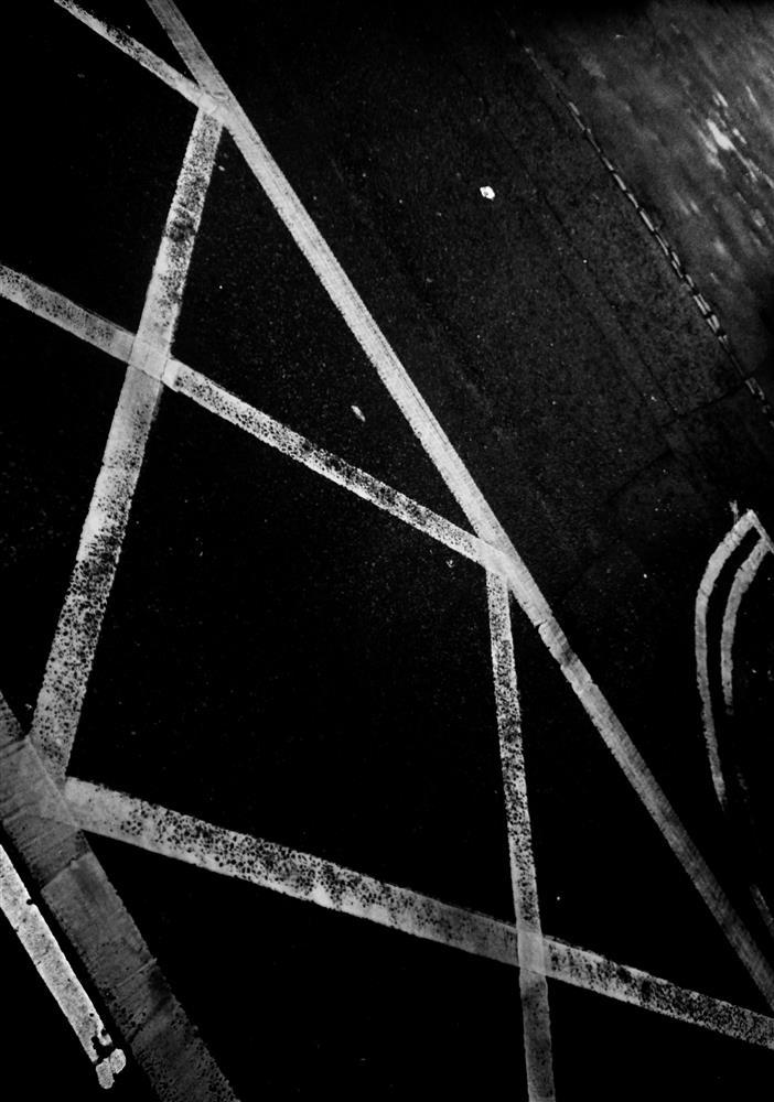 bw grid by awjay on DeviantArt