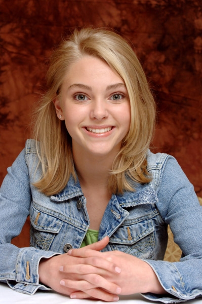 AnnaSophia Robb Photo