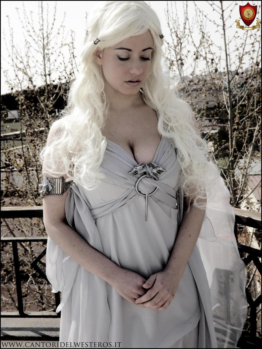 Daenerys Targaryen Costume 9