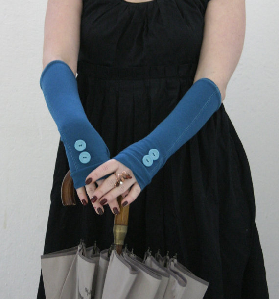 Turquoise fingerless gloves  and vintage buttons