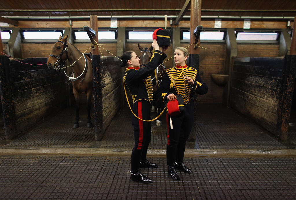 Girl Troopers by Count-Phoenix on DeviantArt