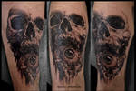 skull tattoo by sooj